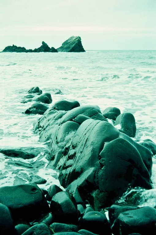 [Coastal-Rocks-40---XPRO%255B7%255D.jpg]