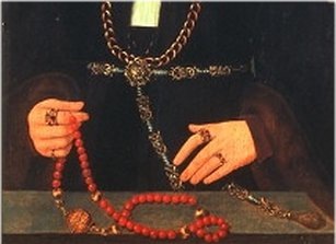 [Medieval_pomanders_with_rosary2.jpg]