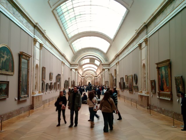 [Louvre_013_Grande_Galerie_2008%255B2%255D.jpg]