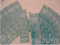 Marcador de livro
    :Simples R$1,20 unid / cento: R$100,00
    : Com pingente de coração e continhas coloridas R$2,40 unid / cento R$220,00.
    : Min. 40 unids para ambas as opções.
    :Medidas - 4x14 cm
    :Impresso em papel cartão 240 grs