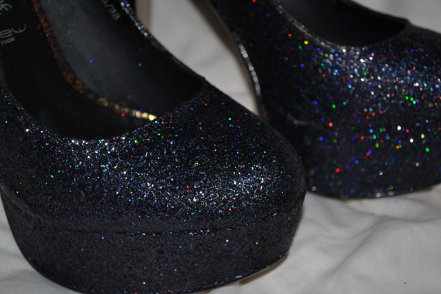 [glitter%2520shoes%2520004%255B3%255D.jpg]
