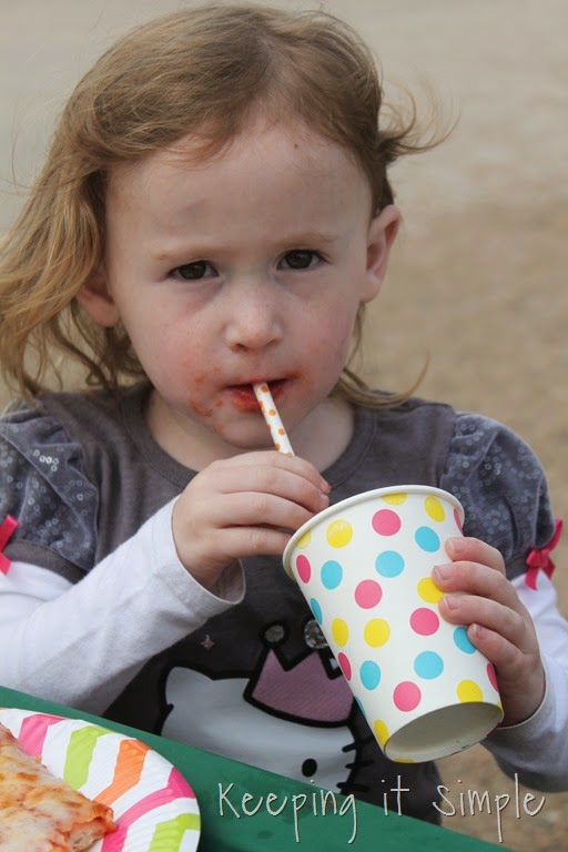 [5-great-ways-to-use-wet-nap-wipes-at-a-picnic%2520%2523showusyourmess%2520%252843%2529%255B8%255D.jpg]