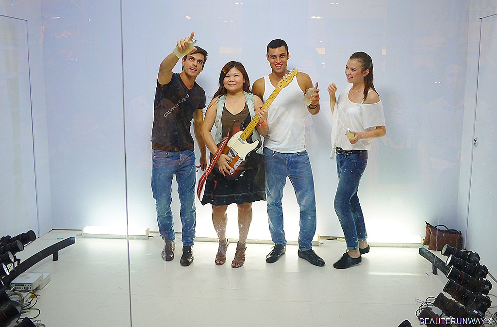 [ckone%2520box%2520Beauterunway%2520at%2520Tangs%255B1%255D.jpg]