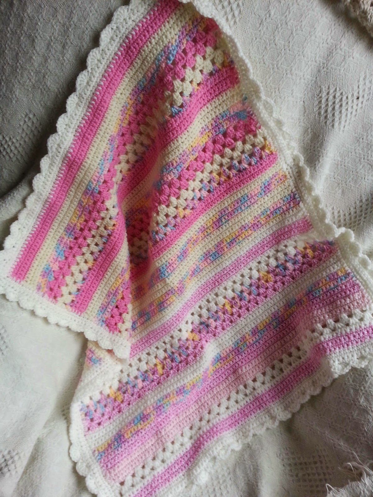 Debs knits Crochet baby pram or crib blanket