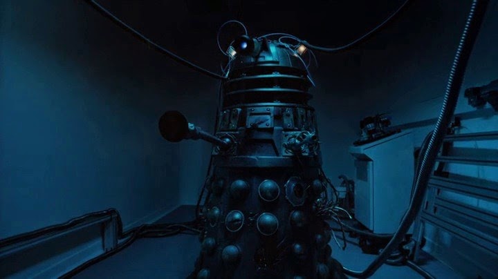 [Doctor%2520Who%2520-%25203502%2520-6%255B2%255D.jpg]