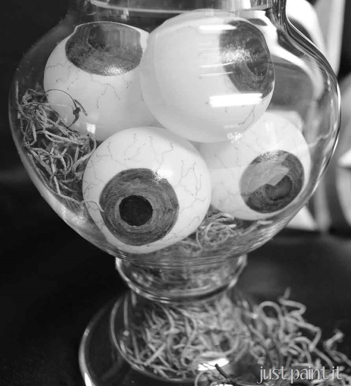 [make-spooky-eyeballs-P%255B2%255D.jpg]
