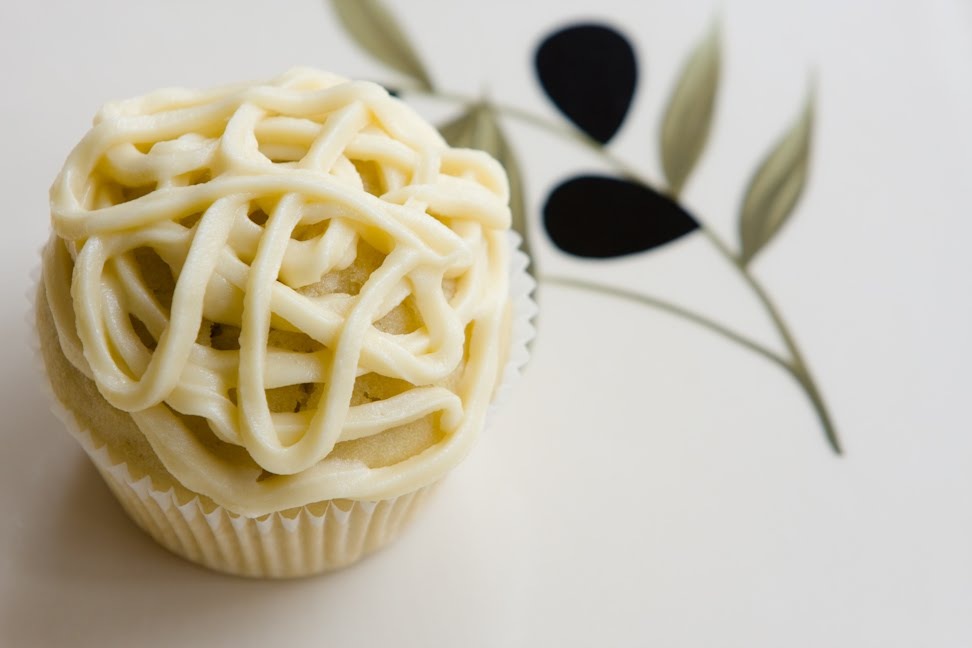 [Olive%2520Oil%2520Cupcakes%252004%255B5%255D.jpg]