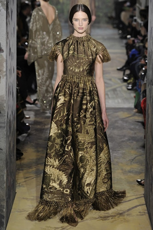 valentino-couture-spring-2013-11