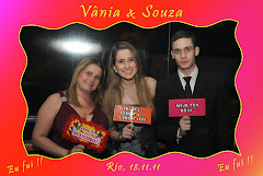 Fotos do evento Vânia e Souza - 18.11.11. Foto numero 46 da Social Click Fotografia Digital, do Rio de Janeiro, RJ, que faz fotos divertidas, fotos malucas, fotos com fantasias, fotos na hora, fotografia maluca, fotografia divertida com molduras personalizadas. fotos divertidas malucas foto maluca animadas animado rj rio de janeiro divertida fantasia animada fotografia noiva fotógrafa retrato social fotografias para casamento noivos