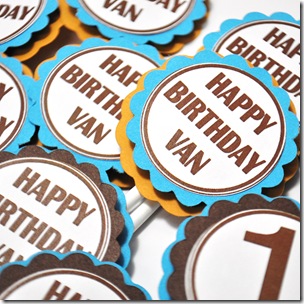 PERSONZALIZED CUPCAKE TOPPER4