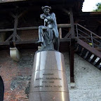 Krakow+Gate[1].jpg