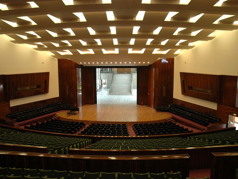 [aula-magna-1%255B3%255D.jpg]