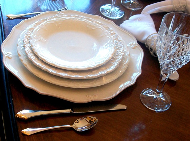 [Alex%2520photos%2520%2526%2520Bling%2520White%2520Pumpkin%2520Tablescape%25201622%255B3%255D.jpg]