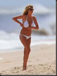 kate-upton-bikini-the-other-woman-set-0613-01-675x900