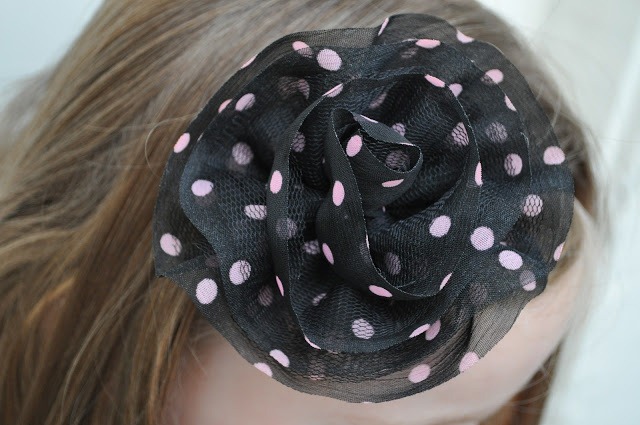 easy no sew flower clips by make life lovely