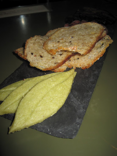 Matcha tea cookies, and delicious thin bread crackers also went well with the teas.