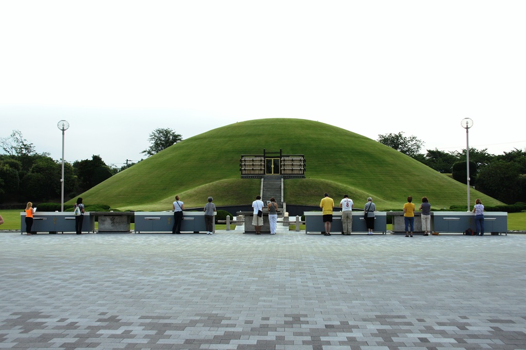 [Gloria%2520Ishizaka%2520-%2520PL%25202011%2520-%2520Himorogui%255B4%255D.jpg]