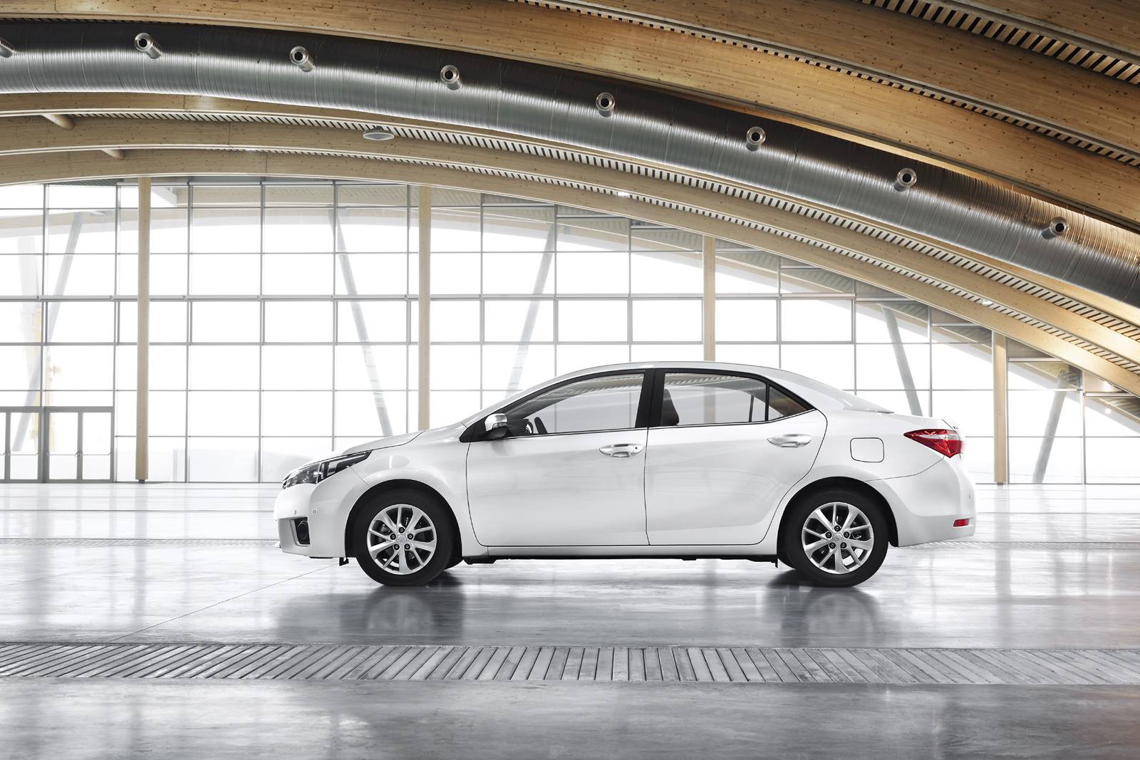 [New-Toyota-Corolla-EU-15%255B3%255D.jpg]