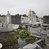St_Roch_Cemetery_to_Chapel.JPG