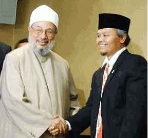 [Syaikh%2520Yusuf%2520Qaradhwi%2520dengan%2520Ustad%2520HNW%255B3%255D.jpg]