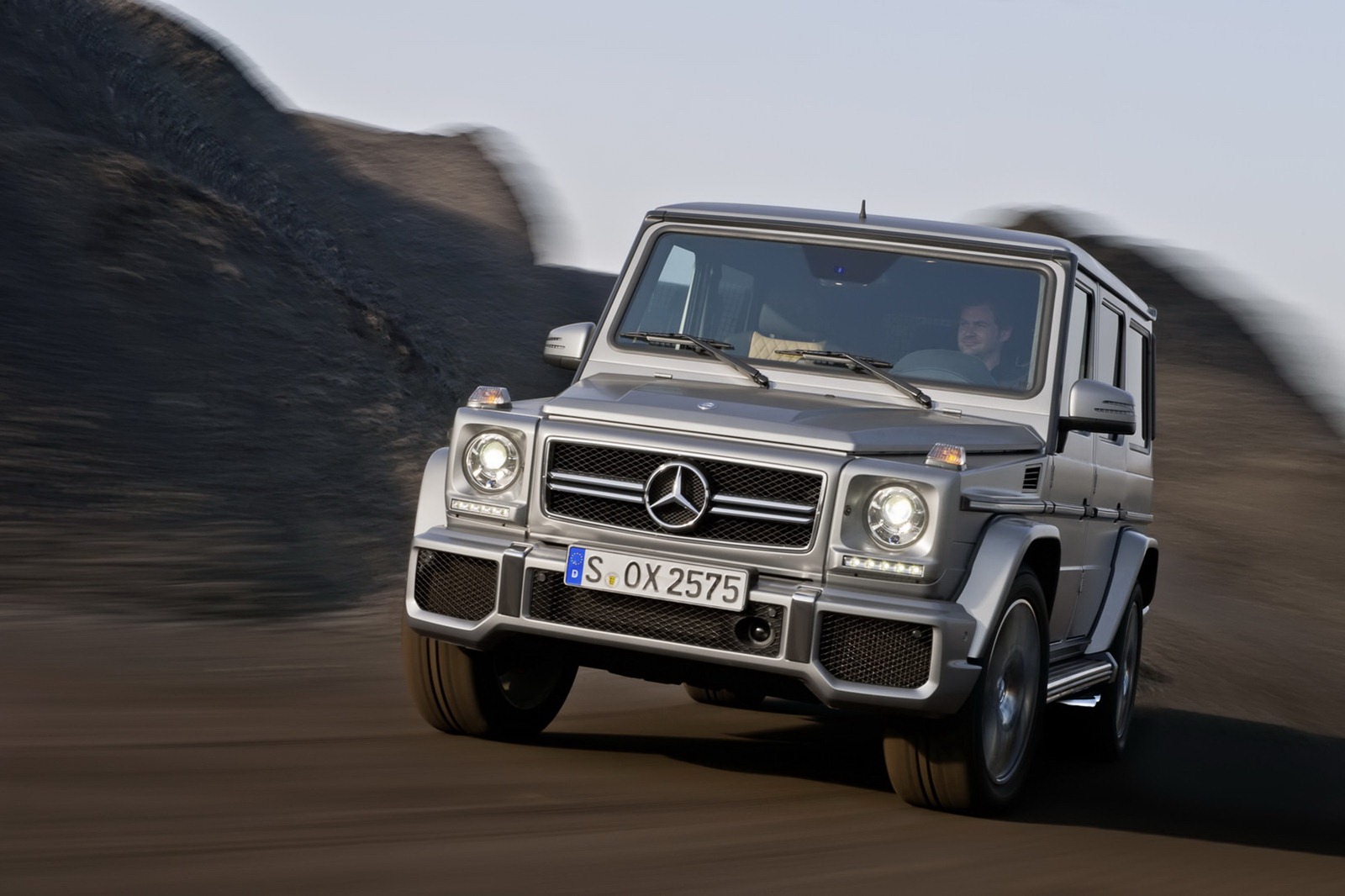 2013-Mercedes-G-AMG-1_1%25255B2%25255D.jpg