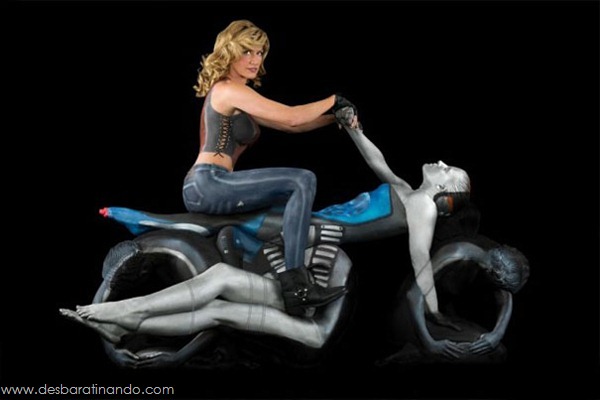 human-motorcycles-bodypaint-trina-merry-desbaratinando (3)