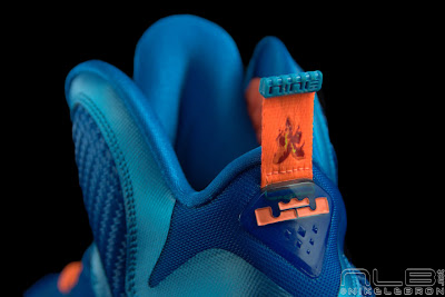 China is Coming to America. Nike LeBron 9 Official Release Date. lebron9 china blue flame 086 web black China is Coming to America. Nike LeBron 9 Official Release Date.