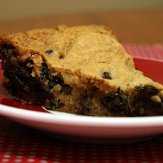 Giant Chocolate Chip Cookie Cake