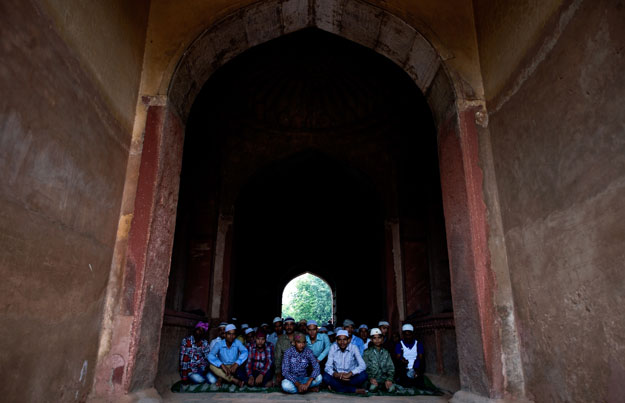 مظاهر عيد الفطر المبارك لعام 2013  فى العالم 