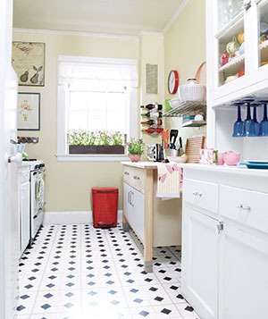 [room-makeover-4_300%255B8%255D.jpg]