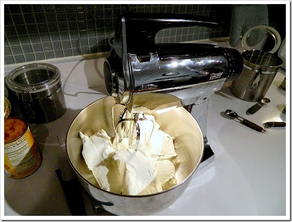 Cheesecake Sour Cream (550x413) (2)