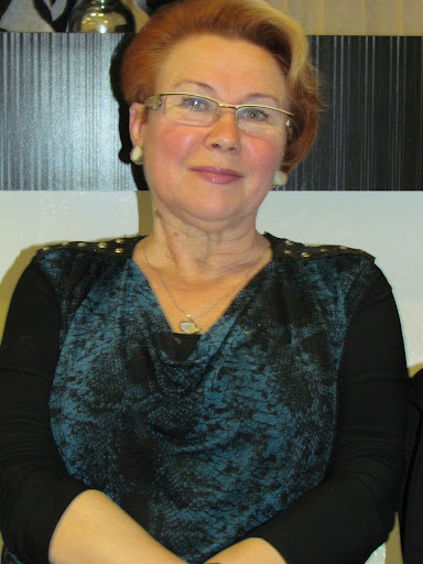 Maya Shmuter - vo vremya zasedaniya.JPG