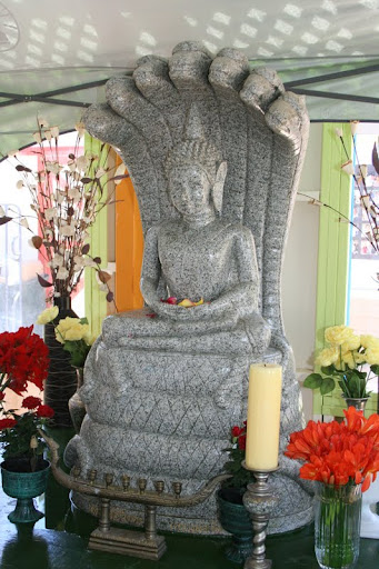 สงกรานต์วัดสันติ54