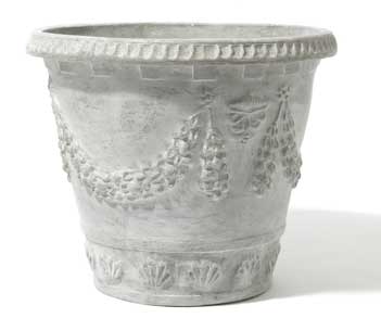 The garland detailing on this round pot is so regal. (pennoyernewman.com)
