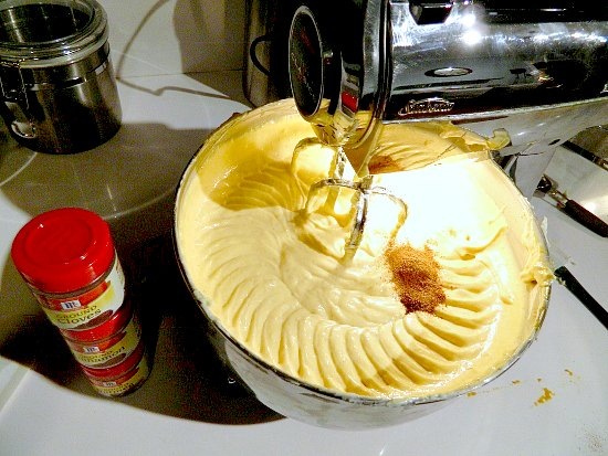 [Cheesecake%2520Spices%2520Added%2520%2528550x413%2529%2520%25282%2529%255B4%255D.jpg]