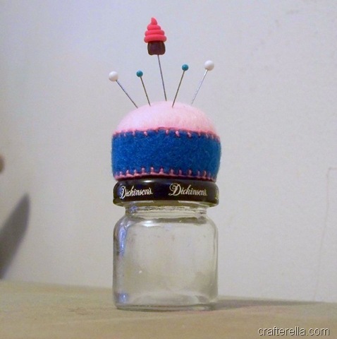 [mini%2520pin%2520cushion%2520jar%255B6%255D.jpg]