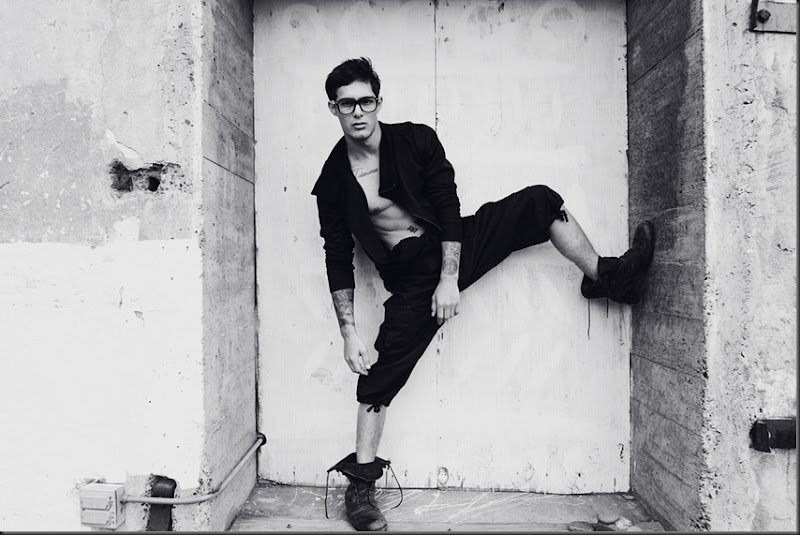 Maximillian-Silberman-by-Lonnie-Webb-MaleModelSceneNet-03