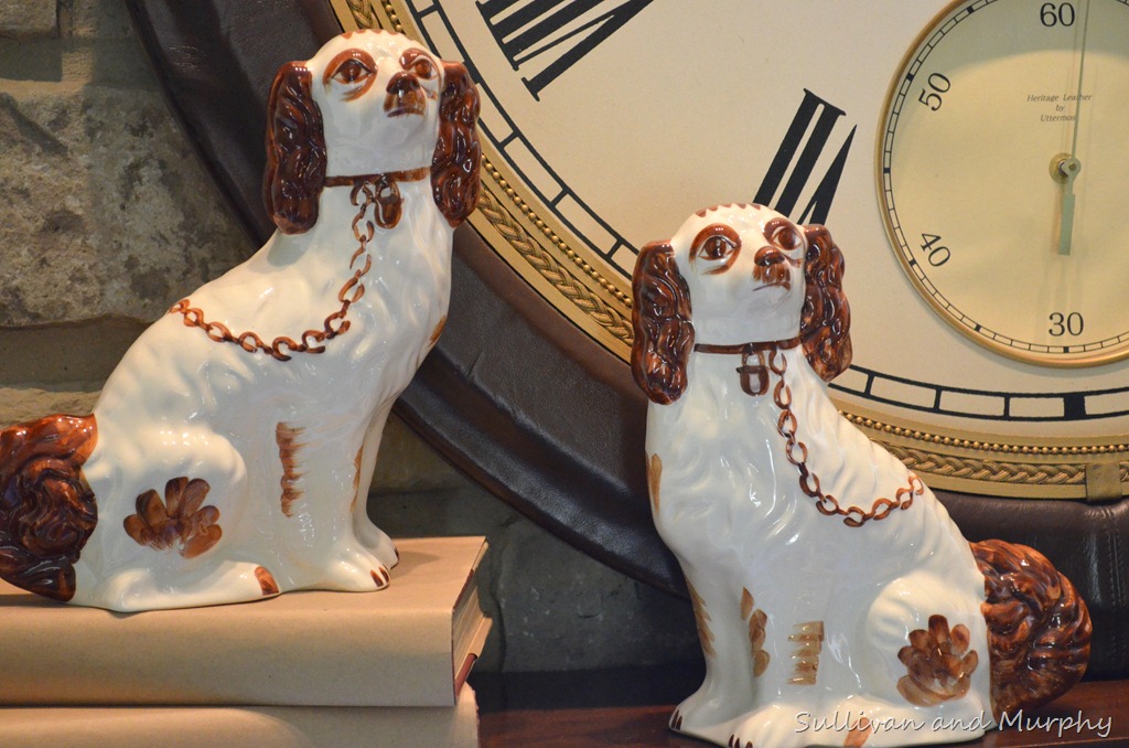 [staffordshire-dogs3.jpg]