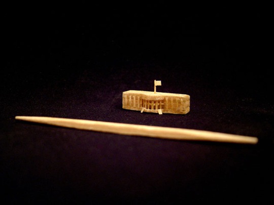 [miniature-toothpick-sculptures-4%255B2%255D.jpg]