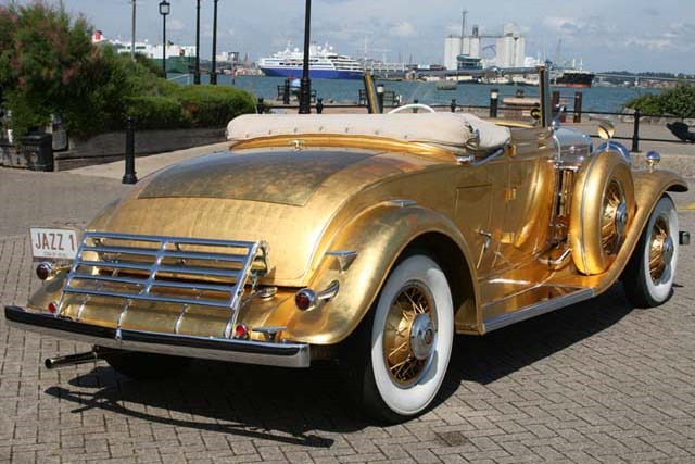 [1931-Cadillac-355-Gold-Plated-2%255B3%255D.jpg]