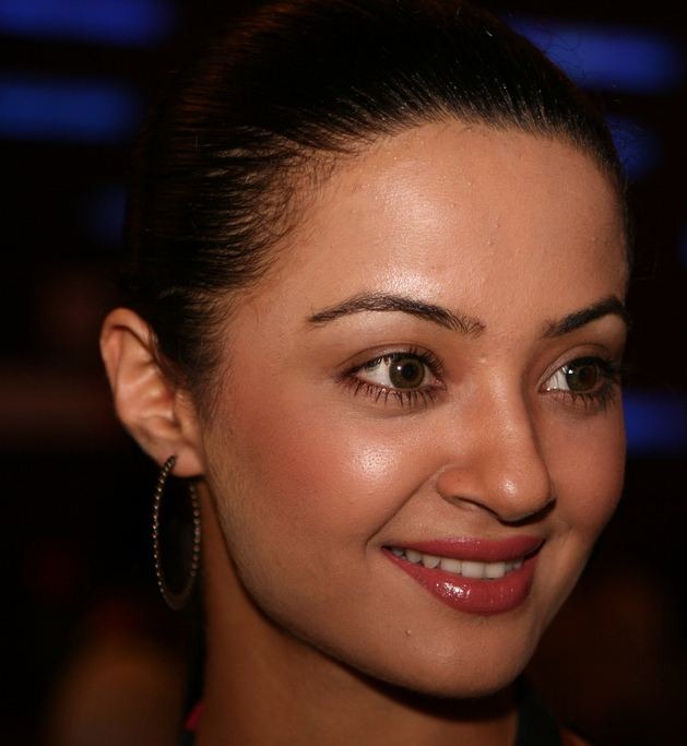 [surveen%2520chawla%2520hot%255B2%255D.jpg]