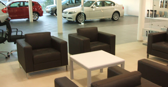 325g05-sala-de-espera-b-bmw.jpg