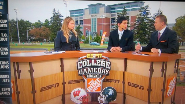 [erin_andrews_espn_college_gameday_michigan_state%255B5%255D.jpg]