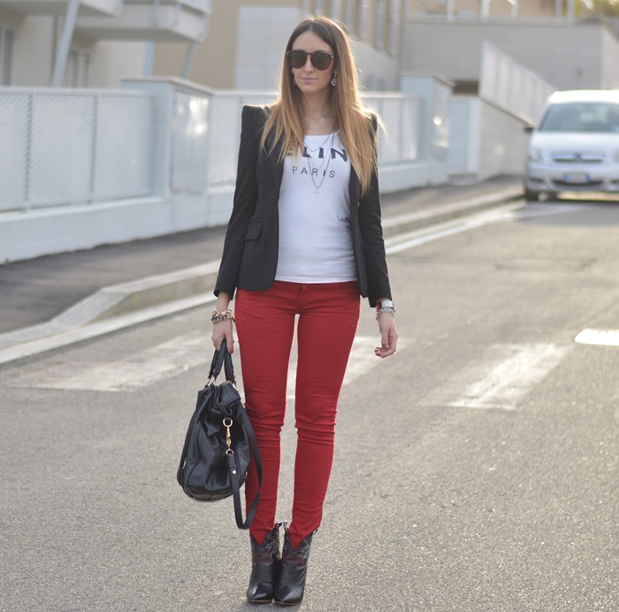 Celine, Celine tee, Celine t-shirt, pantaloni rossi, borsa miu miu, miu miu bag, Red trousers, red pants, Rupert Sanderson booties, fashion blogger, italian fashion blogger, elisa taviti blog, my fantabulous world, fashion blog