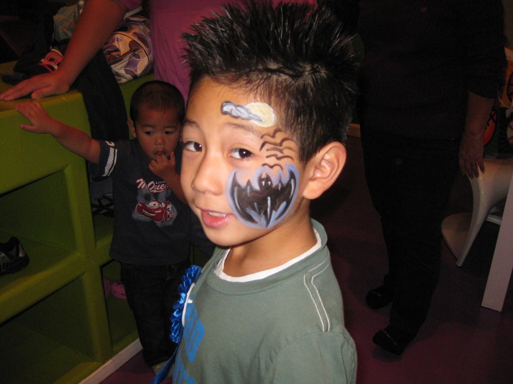 [giggles_n_hugs_6bday_batman%255B3%255D.jpg]