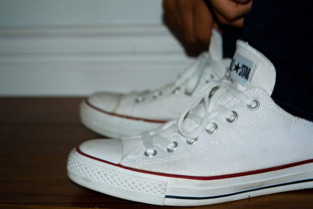 [white-converse-chucks%255B4%255D.jpg]