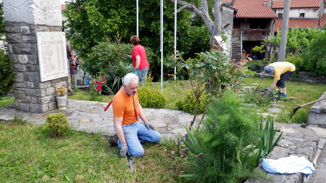 2014-05-Cistilna-akcija-Osek-12.JPG