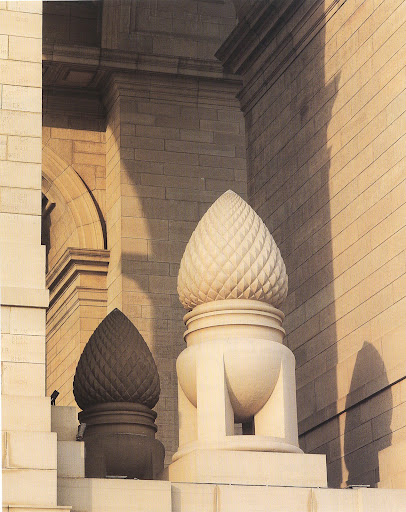 These gigantic urns and acorns, on the side openings of the All India War Memorial, have symbolized death and birth since Roman antiquity. These gigantic urns and acorns, on the side openings of the All India War Memorial, have symbolized death and birth since Roman antiquity.
