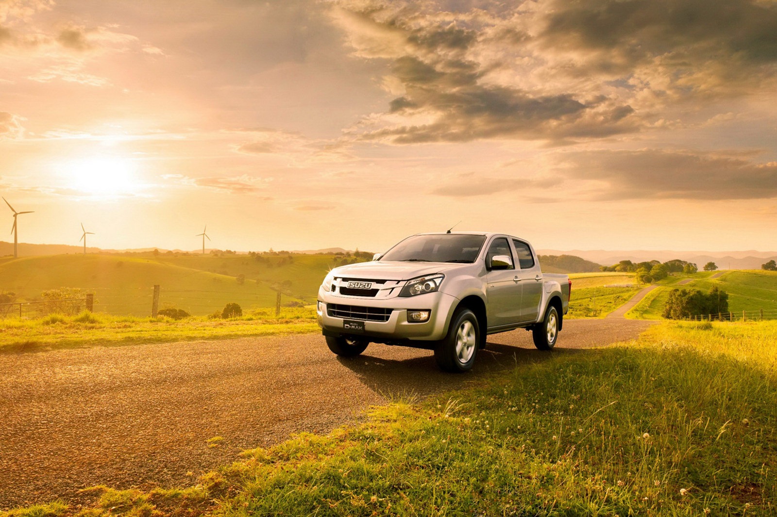 2012-Isuzu-D-MAX-Carscoop-1[2].jpg