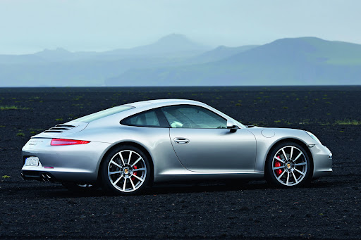 PORSCHE_991_07.jpg